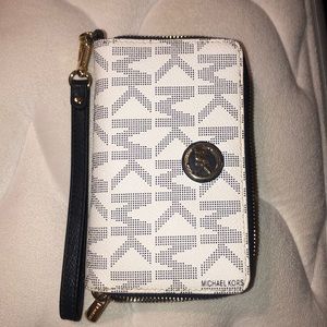 Michael Kors Wristlet